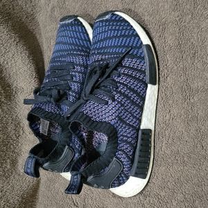 Men's Adidas NMD R1 shoes